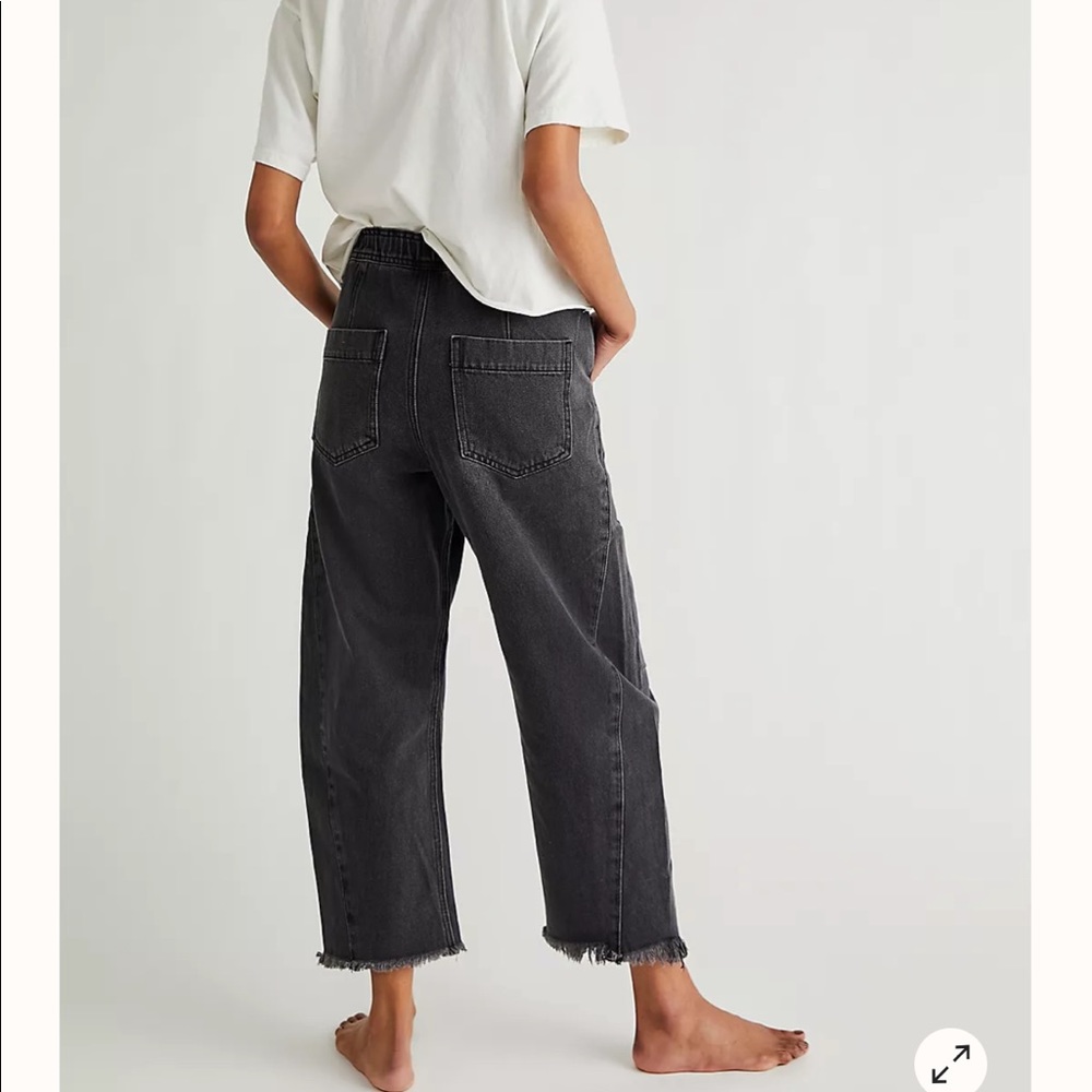 Free People Extreme Barrel Jeans size 25